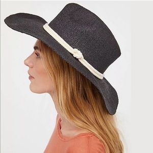 NEW FREE PEOPLE SUMMER BREEZE STRAW HAT BLACK